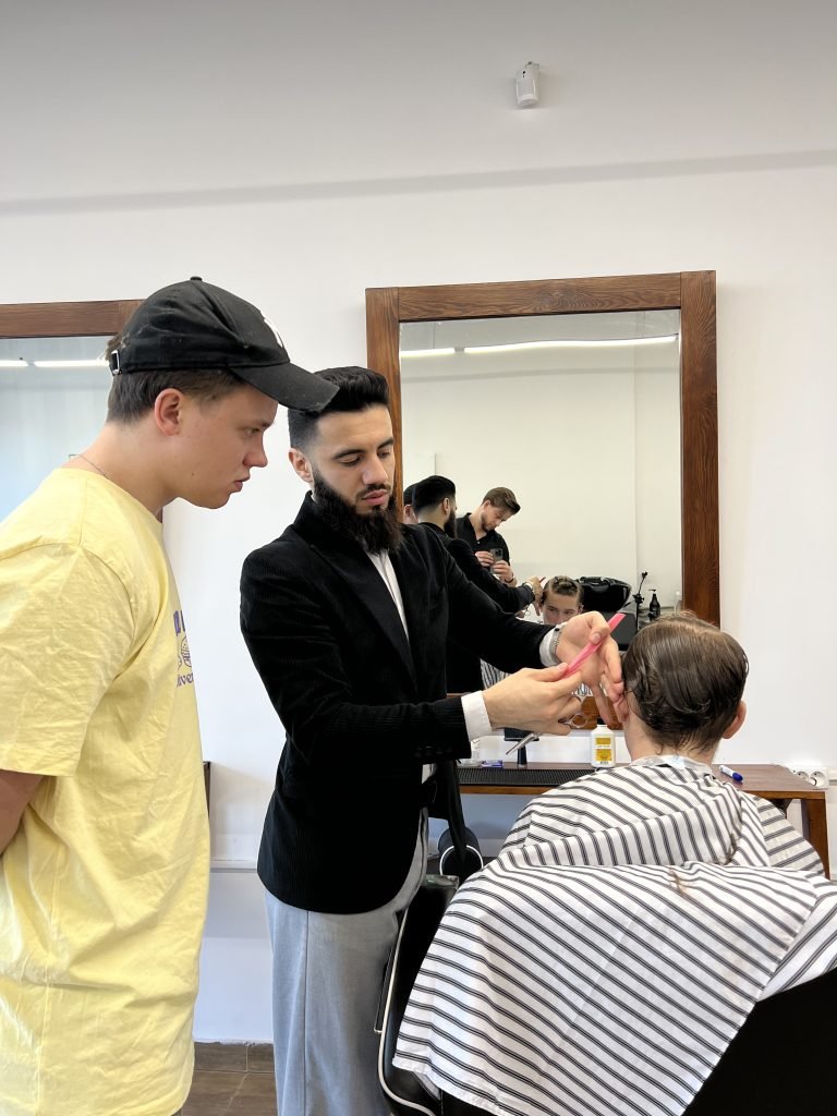 Kurs Barberski dla Początkujących – Od Zera do Barbera